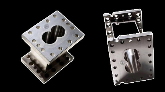 جودة  Barrels for Ze62 Berstorff Twin Screw Extruder with Hip Alloy Steel Inner مصنع