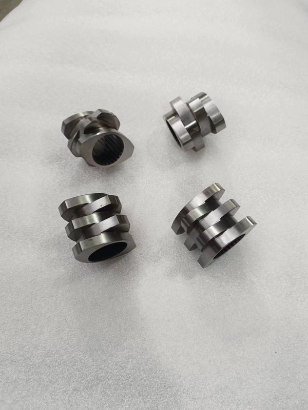 مقاومة للتآكل مزدوجة المسمار محرك طحن الكتل للخليط العالي