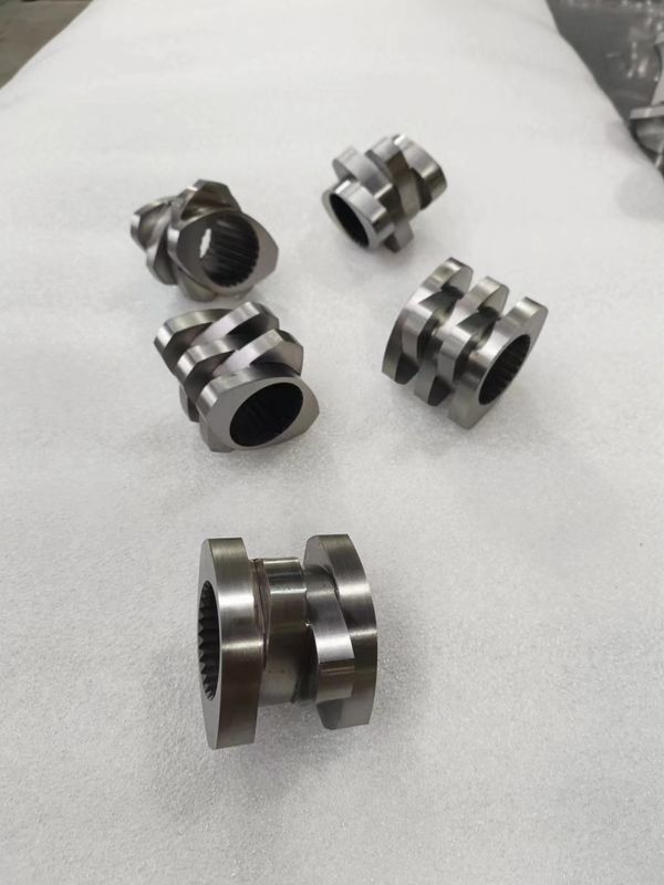 مقاومة للتآكل مزدوجة المسمار محرك طحن الكتل للخليط العالي