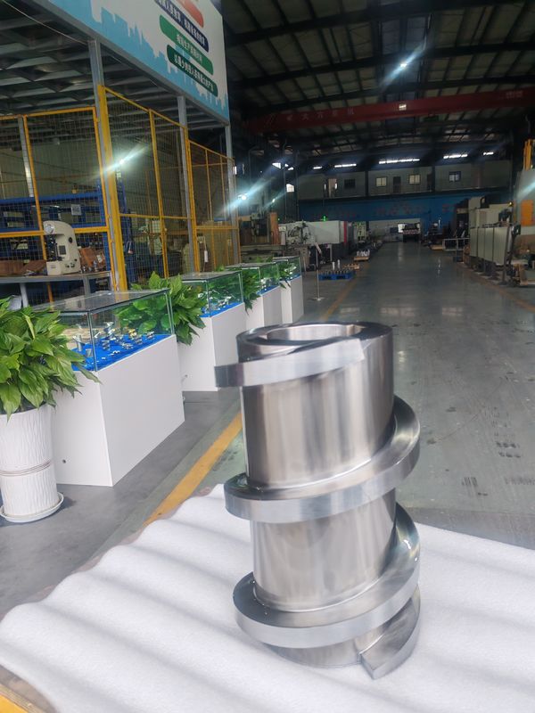 قطع غيار رمح الطارد PP PE POM PVC PET لآلات البلاستيك ذات الدوران المشترك